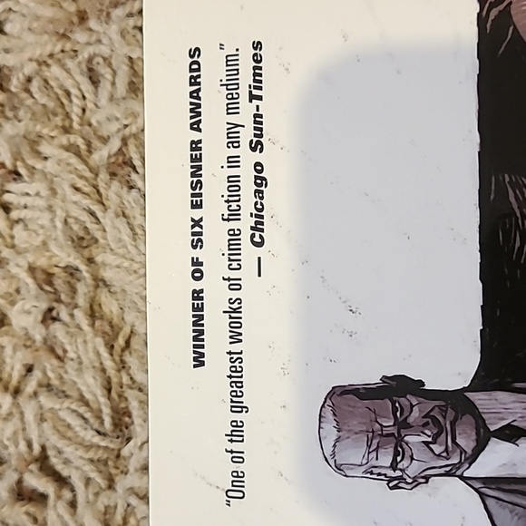 Graphic Novel 100 Bullets - Picture 2 of 6